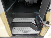 NISSAN CIVILIAN 2009