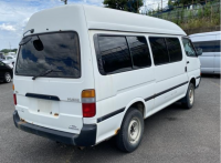 TOYOTA HIACE COMMUTER 2000