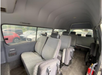 TOYOTA HIACE COMMUTER 2000