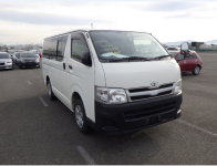 TOYOTA HIACE VAN 2012
