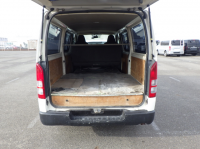 TOYOTA HIACE VAN 2012