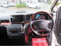 NISSAN ELGRAND 2005