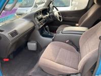 TOYOTA HIACE 2001