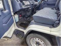 TOYOTA HIACE TRUCK 1990