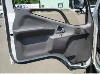 MITSUBISHI CANTER GUTS 2001