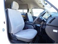 TOYOTA HIACE COMMUTER 2015