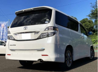 TOYOTA VELLFIRE 2011