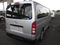 TOYOTA HIACE VAN 2017
