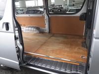 TOYOTA HIACE VAN 2017