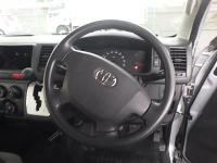 TOYOTA HIACE VAN 2017