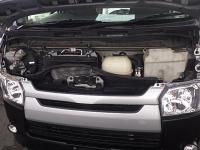 TOYOTA HIACE VAN 2017