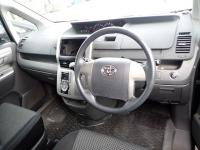 TOYOTA NOAH 2007