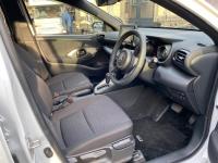 TOYOTA YARIS HYBRID 2023