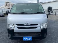 TOYOTA HIACE VAN 2015