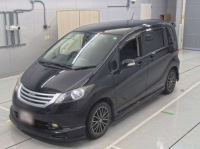 HONDA FREED 2010