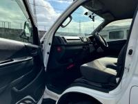 TOYOTA REGIUS VAN 2016