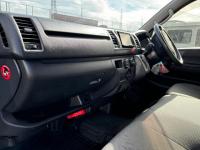 TOYOTA REGIUS VAN 2016