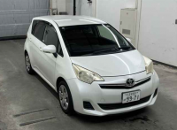 Used TOYOTA RACTIS