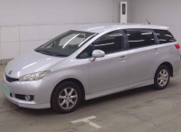TOYOTA WISH 2010