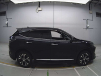 TOYOTA HARRIER 2016