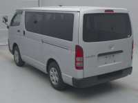 TOYOTA REGIUS VAN 2017