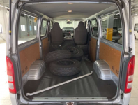 TOYOTA REGIUS VAN 2017