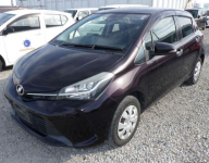 TOYOTA VITZ 2015