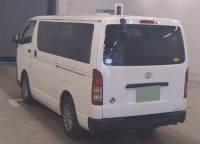 TOYOTA REGIUS VAN 2015