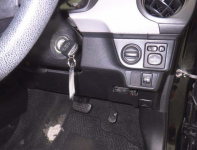 TOYOTA COROLLA AXIO 2013