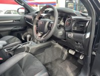 TOYOTA HILUX 2023
