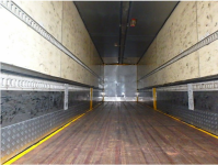 NISSAN DIESEL UD 2004