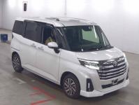 Used TOYOTA ROOMY