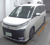 TOYOTA VOXY 2025