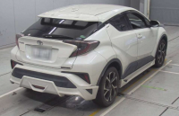 TOYOTA C-HR 2017
