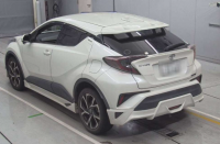 TOYOTA C-HR 2017