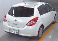 NISSAN TIIDA 2010