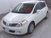 NISSAN TIIDA 2010