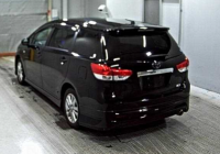 TOYOTA WISH 2010