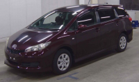 TOYOTA WISH 2010