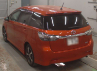 TOYOTA WISH 2016