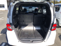 HONDA FREED SPIKE 2016