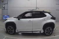 TOYOTA YARIS CROSS 2025