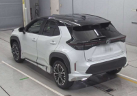 TOYOTA YARIS CROSS 2025