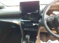 TOYOTA YARIS CROSS 2025