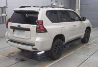 TOYOTA LAND CRUISER PRADO 2023