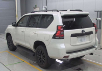 TOYOTA LAND CRUISER PRADO 2023