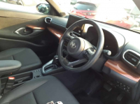 TOYOTA YARIS CROSS 2024