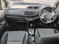 TOYOTA VITZ 2014