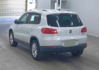 VOLKSWAGEN TIGUAN 2016