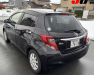 TOYOTA VITZ 2016